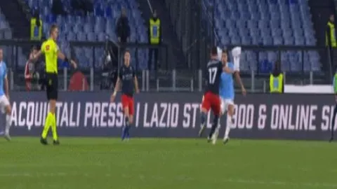 巴塞罗那气势高涨，本菲卡稳定发挥，博阿维斯塔攻防乏力_欧冠赛况_拉斯马斯观察